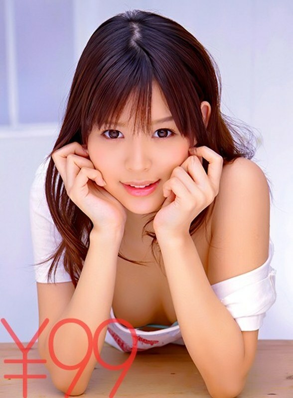 DV-1387 A large amount of sperm falls on the face of a beautiful girl. She inserts the penis herself and shakes her hips in an irregular cowgirl position. She returns the favor with a piston and then moves to a cowgirl position. She takes off her clothes 