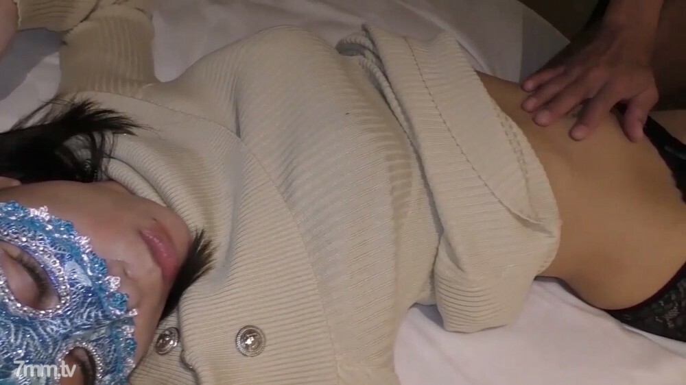 FC2-PPV-1746839 [Personal shooting] 39-year-old mature wife who can't forget the feeling from the other day "I like this hardness. I want it