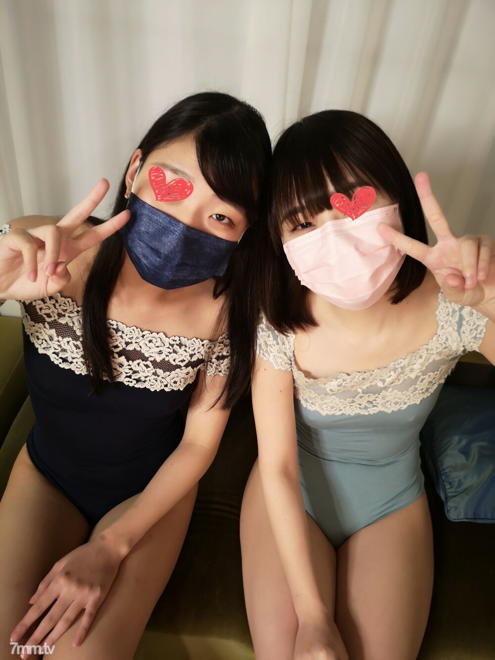 FC2-PPV-2214167 [Uncensored] Pleasure awakens with the first 3P !! Two different Iki intense heat sex Mari (21 years old) &amp; Rie (20 years old)