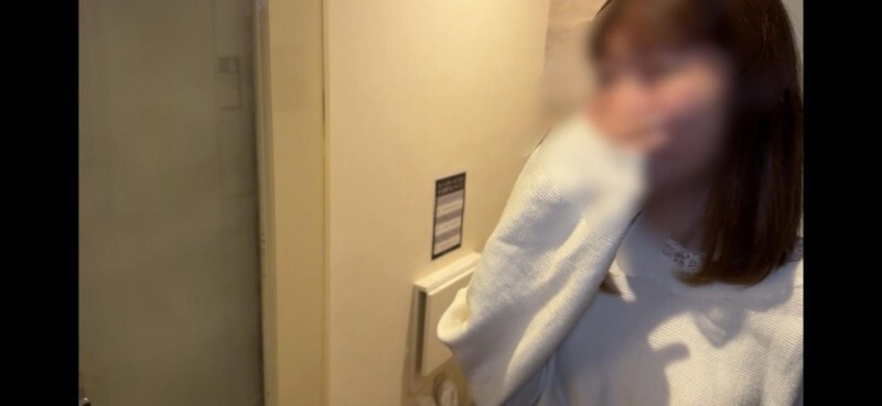 FC2-PPV-4664861 A compilation! A 4P group **** of a sexually frustrated masochistic flight attendant!? The third fil